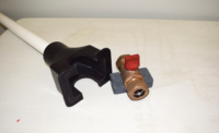 Corrosion-resistant curb valve box